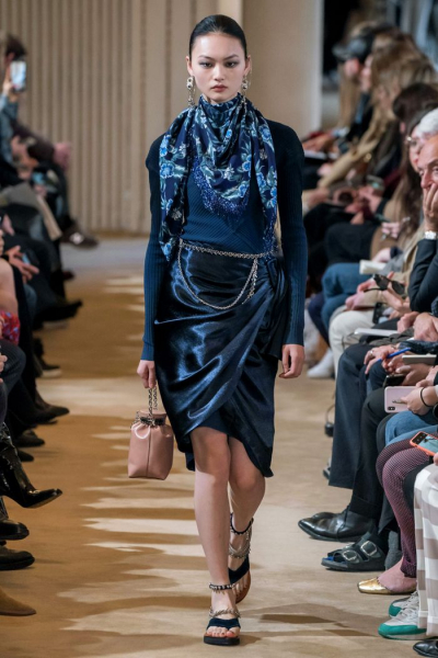 8 модных моделей синих юбок 2019-2020 года 8 модных моделей синих юбок 2019-2020 года