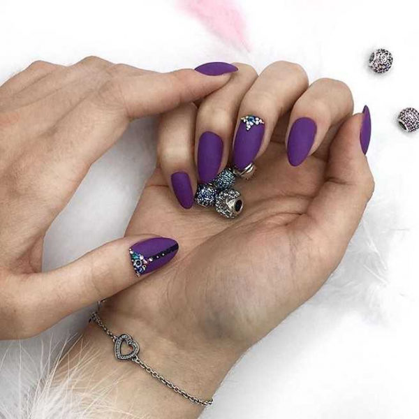 Фиолетовый маникюр — актуальные идеи (+90 фото)