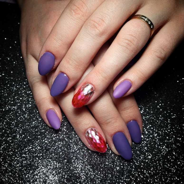 Фиолетовый маникюр — актуальные идеи (+90 фото)