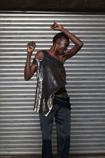 Выбираем модную футболку и топ на лето 2019 Выбираем модную футболку и топ на лето 2019