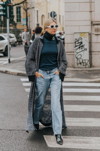 С чем носить джинсы мом – модные образы 2020 С чем носить джинсы мом – модные образы 2020