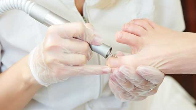 Как делать аппаратный педикюр (пошагово)