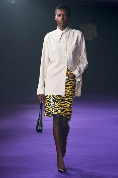 С чем носить длинную рубашку – 10 стильных образов С чем носить длинную рубашку – 10 стильных образов