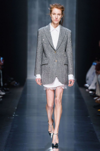 С чем носить длинную рубашку – 10 стильных образов С чем носить длинную рубашку – 10 стильных образов