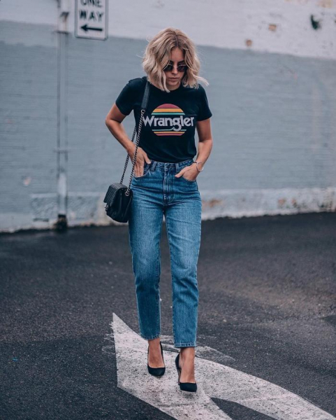 С чем носить джинсы мом – модные образы 2020 С чем носить джинсы мом – модные образы 2020