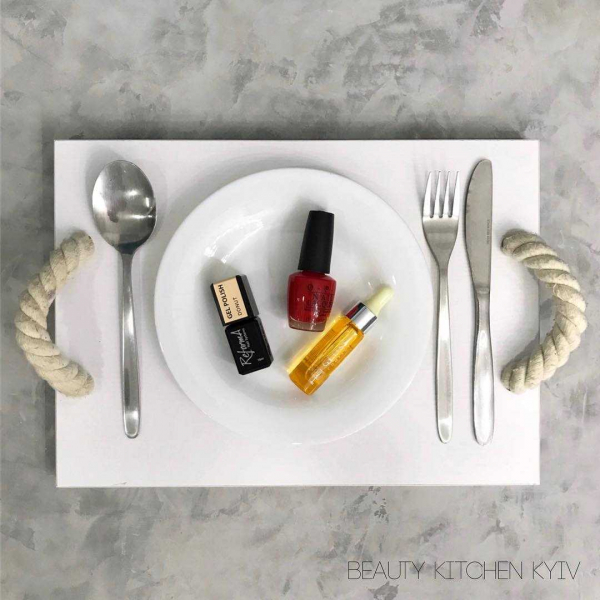 Как стать мастером маникюра и хорошо зарабатывать