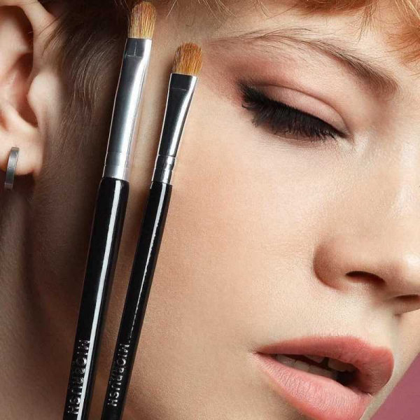 Как стать визажистом, плюсы и минусы профессии