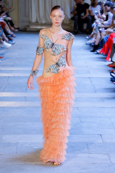 6 самых модных платьев персикового цвета 6 самых модных платьев персикового цвета