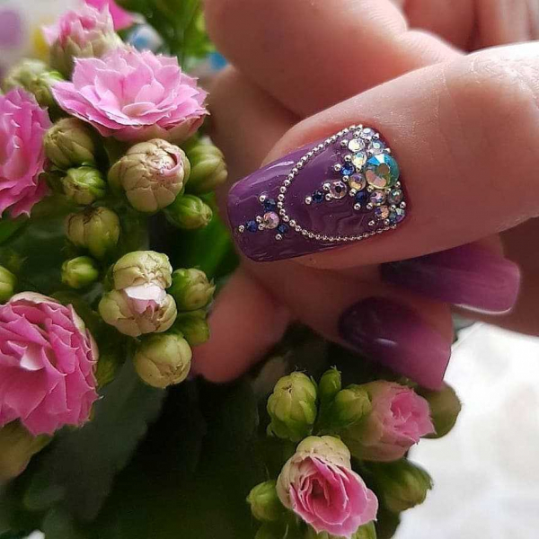 Фиолетовый маникюр — актуальные идеи (+90 фото)