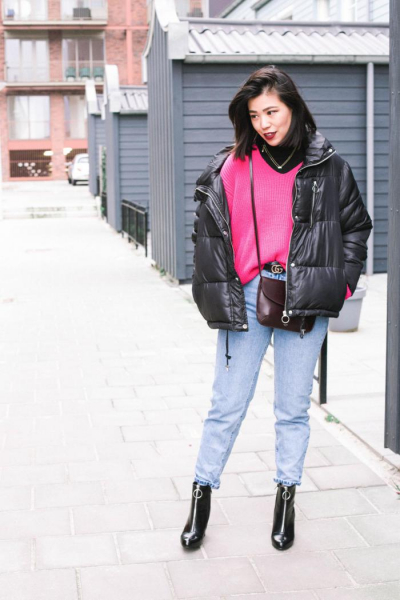 С чем носить джинсы мом – модные образы 2020 С чем носить джинсы мом – модные образы 2020