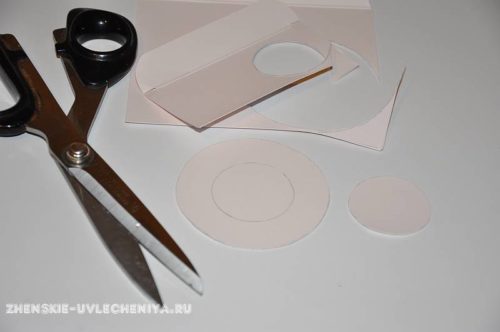 Заколка-шляпка своими руками из картонной втулки и ткани