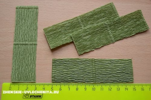 Тюльпаны из гофрированной бумаги с конфетами для букета в пошаговом мастер-классе