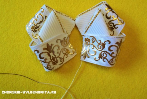 Школьные резинки из лент для новичков в пошаговом уроке с фото
