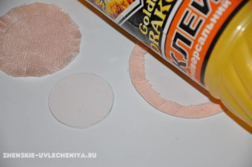 Заколка-шляпка своими руками из картонной втулки и ткани
