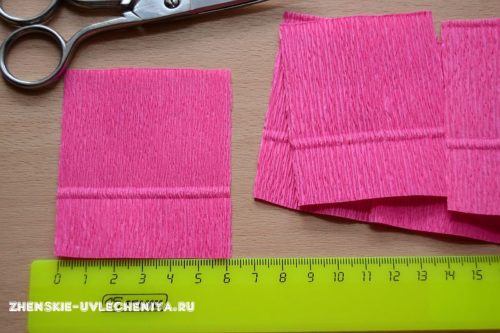 Тюльпаны из гофрированной бумаги с конфетами для букета в пошаговом мастер-классе