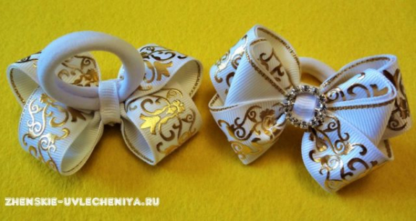 Школьные резинки из лент для новичков в пошаговом уроке с фото